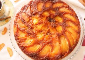 طريقة عمل كيكة التفاح الاقتصادية