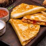 طريقة عمل كاساديا اللحم المشوى