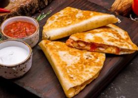 طريقة عمل كاساديا اللحم المشوى