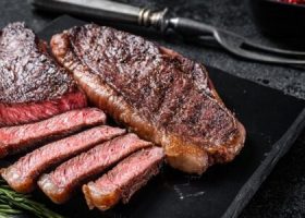 طريقة عمل ستيك بالزبدة والثوم