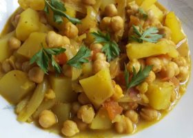 طريقة عمل حمص بالشبت والكارى