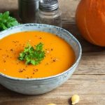 طريقة عمل شوربة القرع بالباستا