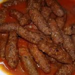 كفتة أرز بصلصة الطماطم