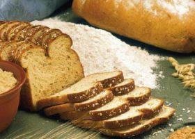 طريقة عمل خبز الشعير المنزلي للرجيم