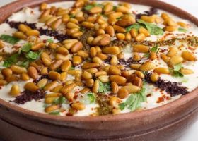 طريقة عمل فتة الحمص الشهية