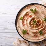 طريقة عمل سلطة حمص بالطحينة