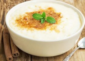 طريقة عمل حلى الأرز بالحليب والقرفة