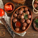 طريقة عمل كرات اللحم بالبرغل المشوية