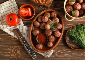 طريقة عمل كرات اللحم بالبرغل المشوية