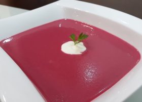 طريقة عمل شوربة الشمندر بالزنجبيل والبرتقال