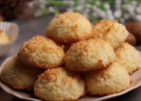 طريقة عمل كرات جوز الهند المخبوزة