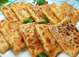 طريقة عمل الفطائر السادة القطنية