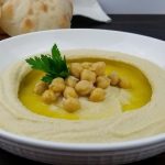 طريقة عمل سلطة الحمص الكريمية