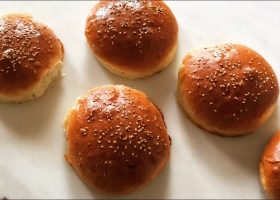 طريقة عمل خبز البرجر بدون بيض