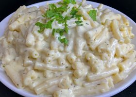 طريقة عمل الباستا البيضاء