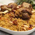 طريقة عمل بخاري لحم الضأن مع الفواكه المجففة