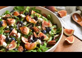 طريقة عمل سلطة التين المشوى مع الجرجير وصوص العسل بالزعفران