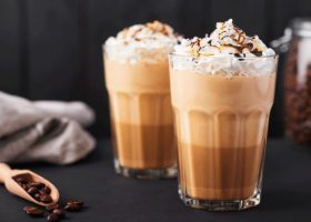 طريقة عمل آيس لاتيه بالكراميل