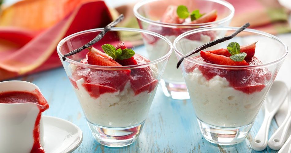 طريقة عمل أرز الفراولة مع الفلفل الوردي وصوص الفانيليا