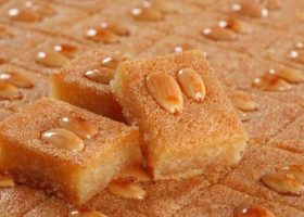 طريقة عمل بسبوسة المحلات