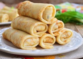 طريقة عمل كريب البقدونس المحشو بالفطر وصلصة الصويا