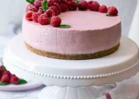 طريقة عمل تشيز كيك بماء الورد