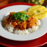 طريقة عمل أرز بالكاري والأناناس المحمص