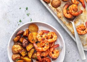 طريقة عمل البطاطس بالجمبرى