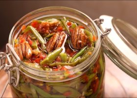 طريقة عمل مكدوس الفاصولياء