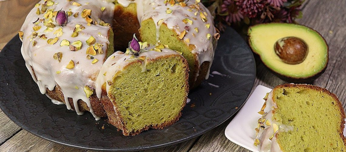 طريقة عمل كيك الافوكادو بالحبهان وطبقة العسل الاسود