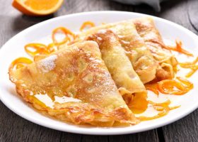 طريقة عمل كريب الحبهان بحشوة الكراميل المملح وجوز البقان