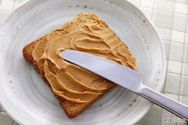 طريقة عمل ساندويش توست زبدة الفول السوداني لسحور رمضان