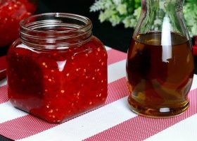 طريقة عمل مربى الفلفل الحار والكراميل مع حبيبات القهوة المحمصة