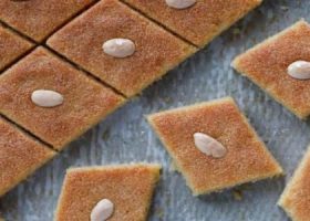 طريقة عمل البسبوسة الهشة بالقهوة سريعة الذوبان