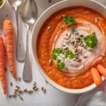 طريقة عمل شوربة الجزر والفلفل الحار