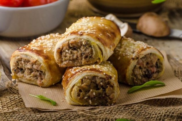 طريقة عمل رولات باللحم المفروم