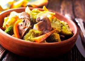 طريقة عمل إيدام البروكلي والفطر للرجيم