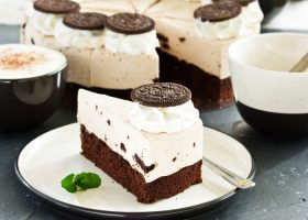 طريقة عمل تشيز كيك الاوريو بالزبادي