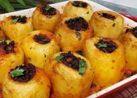 طريقة عمل كبة البطاطا الحلوة بحشوة المشروم الطازج والجبن الابيض