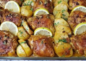 طريقة عمل دجاج مع البطاطس بالليمون