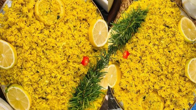 طريقة عمل ارز الليمون والزعتر الطازج بحبات الرمان