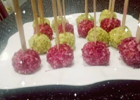 طريقة عمل كرات الشمندر المحشية بالجبنة الفوار (جبنة ممزوجة بصودا)