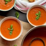 طريقة عمل شوربة السبانخ و الطماطم الكريمية