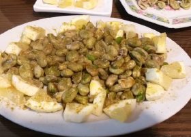 طريقة عمل المشوى كباب الفول الاخضر مع صوص الطحينة بالزعتر