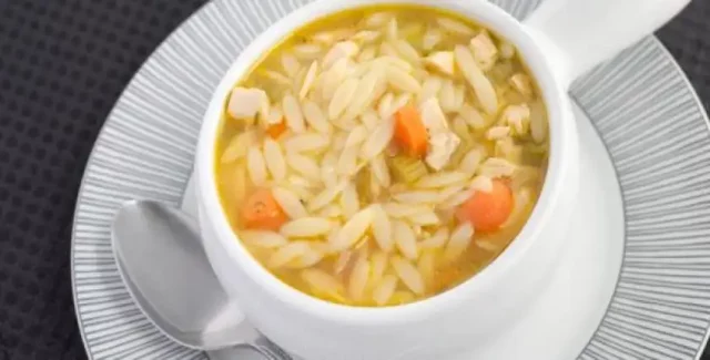 طريقة عمل حساء لسان العصفور