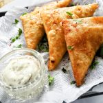 طريقة عمل سمبوسك الجبن والسبانخ
