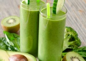 طريقة عمل عصير الأفوكادو مع الكيوي والحليب