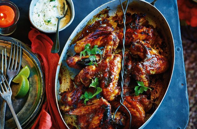 طريقة عمل دجاج بصوص التمر الهندي والمكسرات المحمصة بالبابريكا