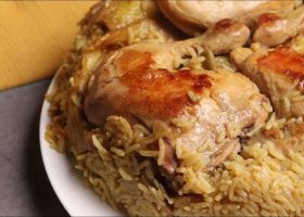 طريقة عمل المقلوبة بالدجاج والباذنجان