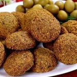 طريقة عمل الفلافل المنزلي بالفول المقرمش